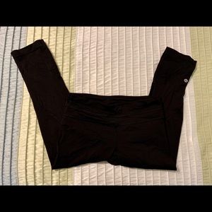 Lululemon crop running tight